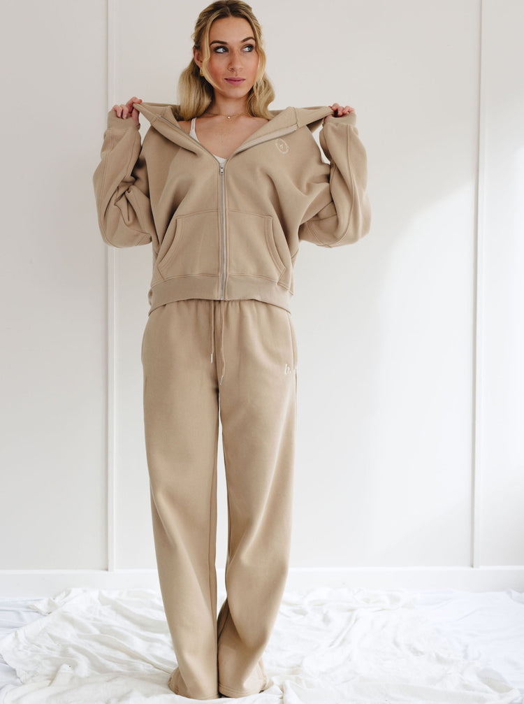 Cosy · Flare Sweatpants desert
