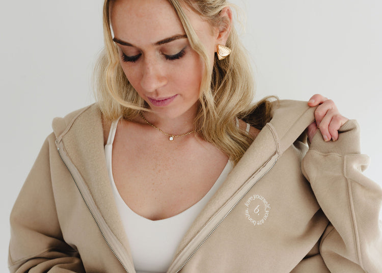 Zip up hoodie desert